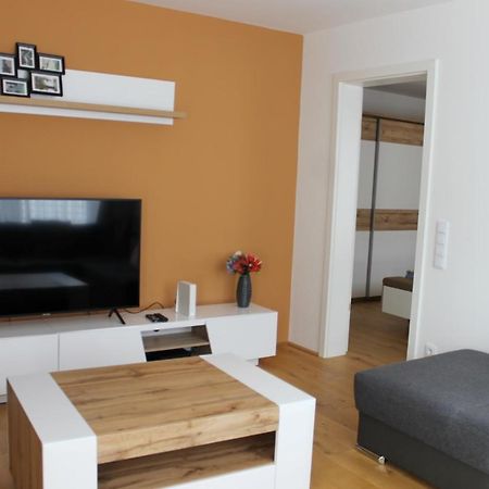 Spacious, Modern 1-Bdrm Apt Near Vic & Austria Ctr Apartment Wina Bagian luar foto