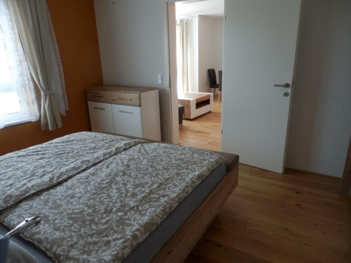 Spacious, Modern 1-Bdrm Apt Near Vic & Austria Ctr Apartment Wina Bagian luar foto